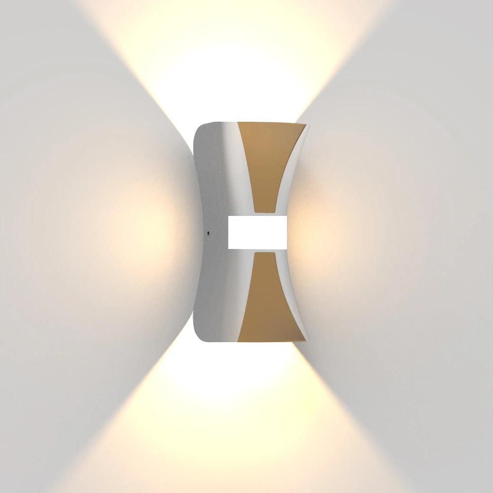 3 Sided Glow 12W Outdoor Wall Lantern SY-O9033