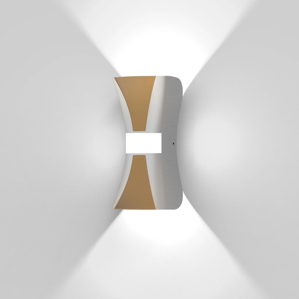 3 Sided Glow 12W Outdoor Wall Lantern SY-O9033